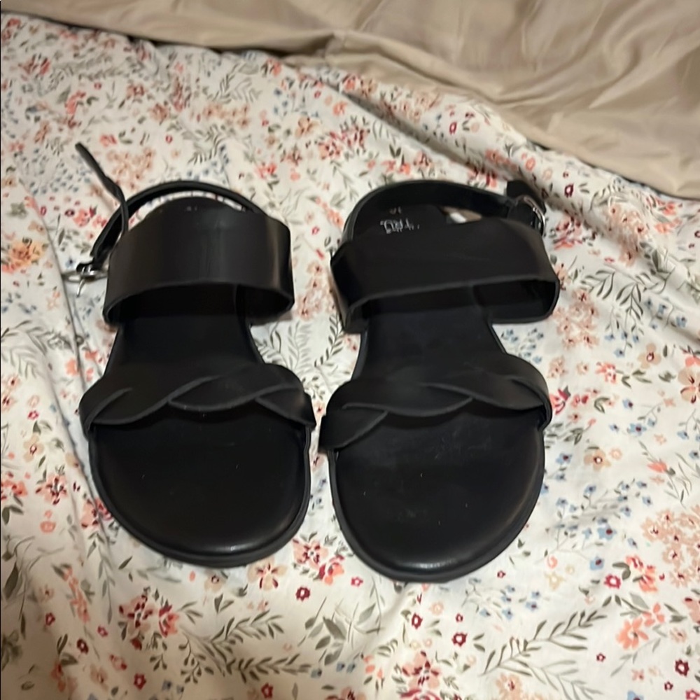 Time and Tru Black Sandals Slip-On Design